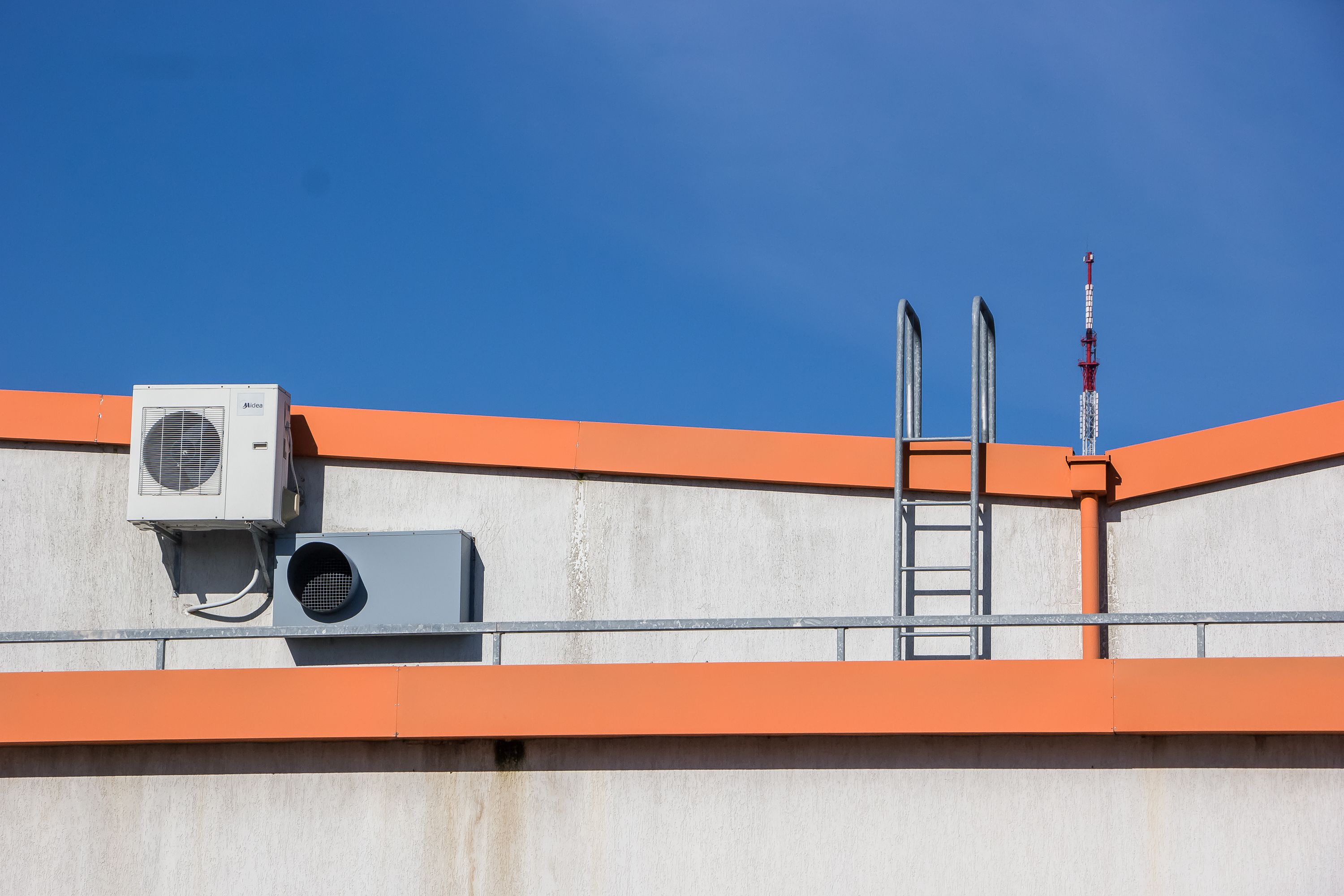 Professional commercial HVAC equipment on a rooftop